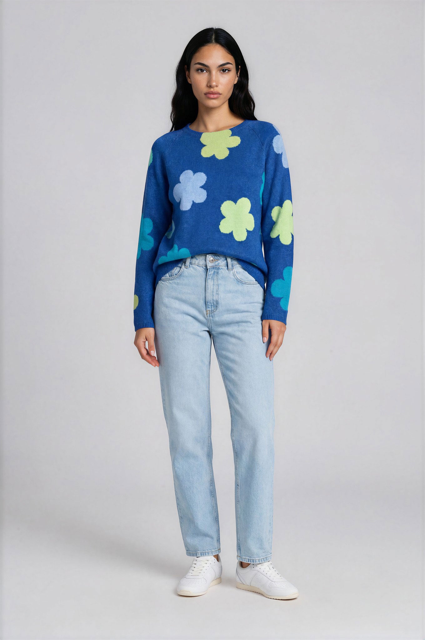 Sweater aus Lammwolle mit Blumenmuster
